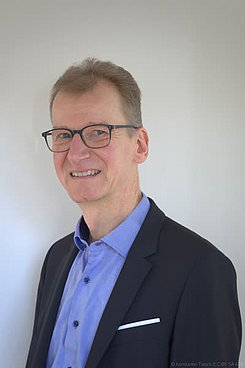 Herr Prof. Dr.-Ing. Dietmar Tutsch
